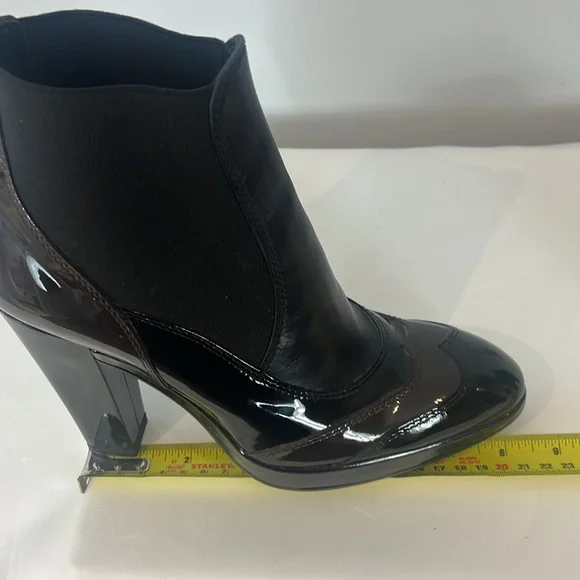 Hogan Patent Leather Heel Ankle Boots - Picture 16 of 17